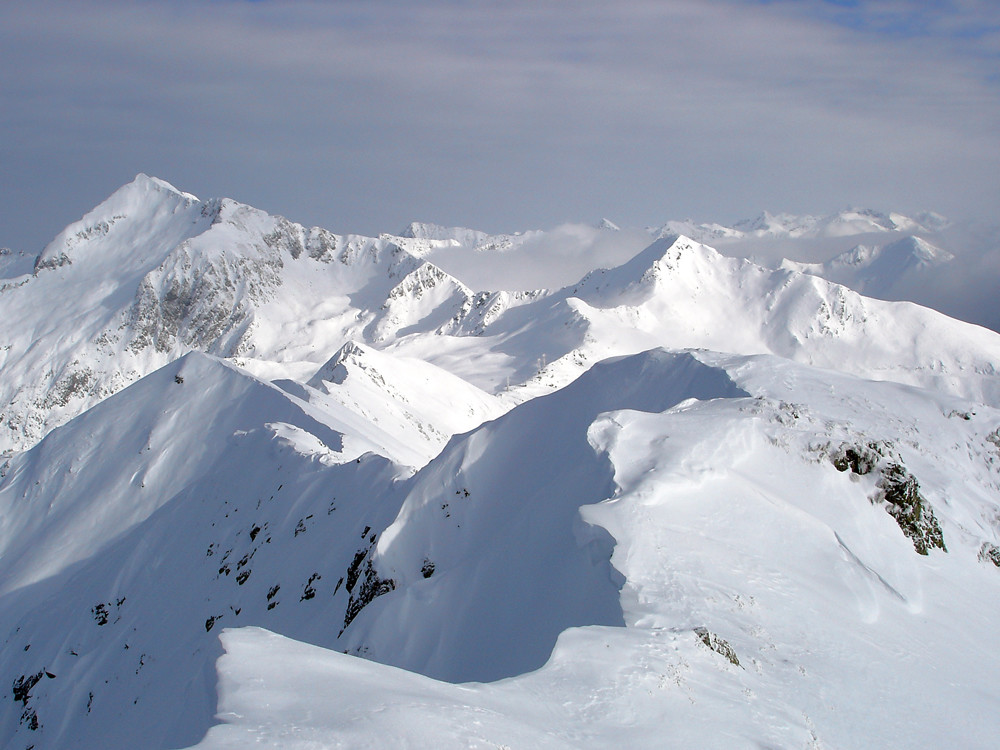 dal Monte Verrobbio: panorama verso il Monte Azzarini e Passo San Marco