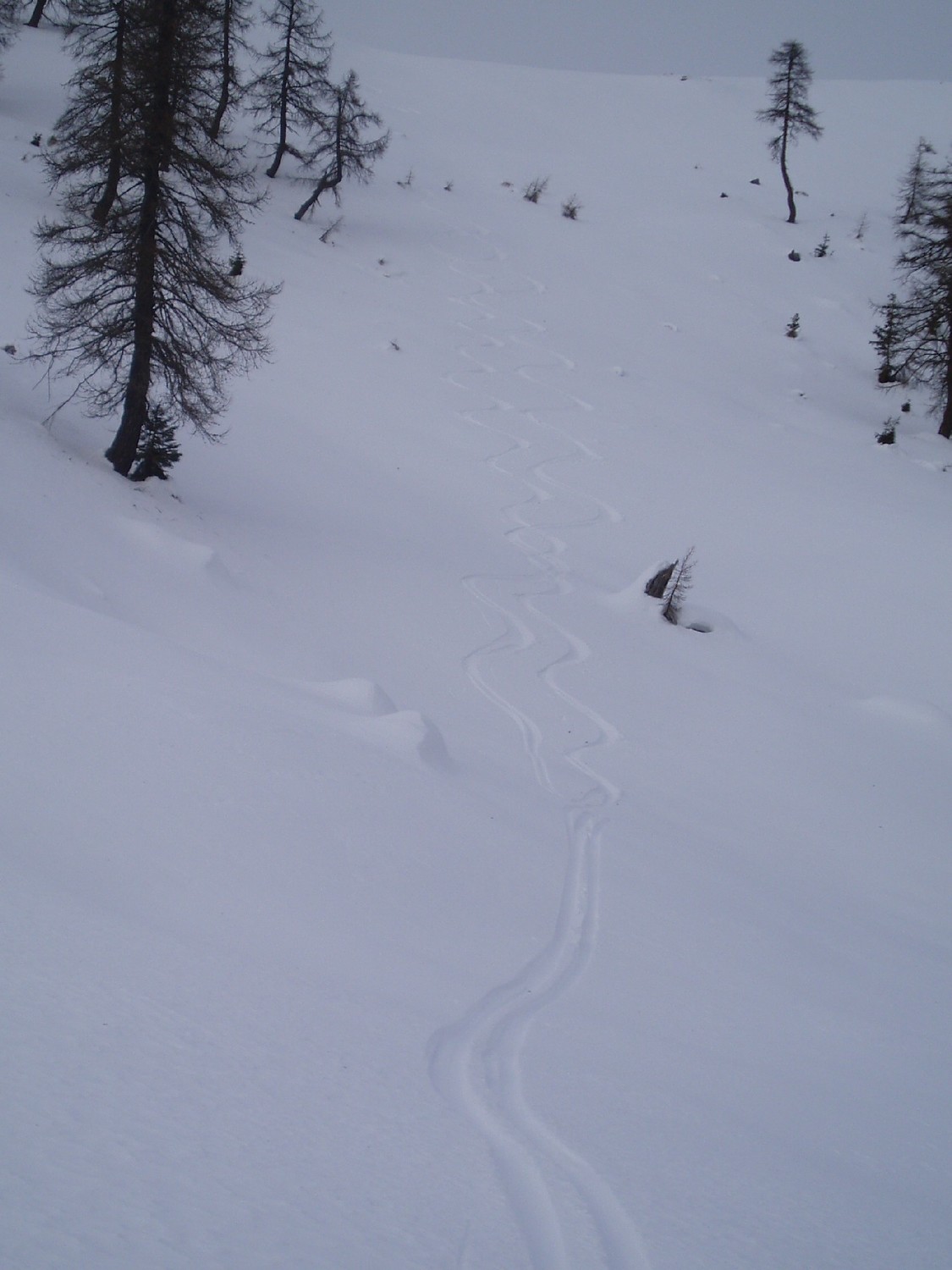 Bel tratto di neve farinosa