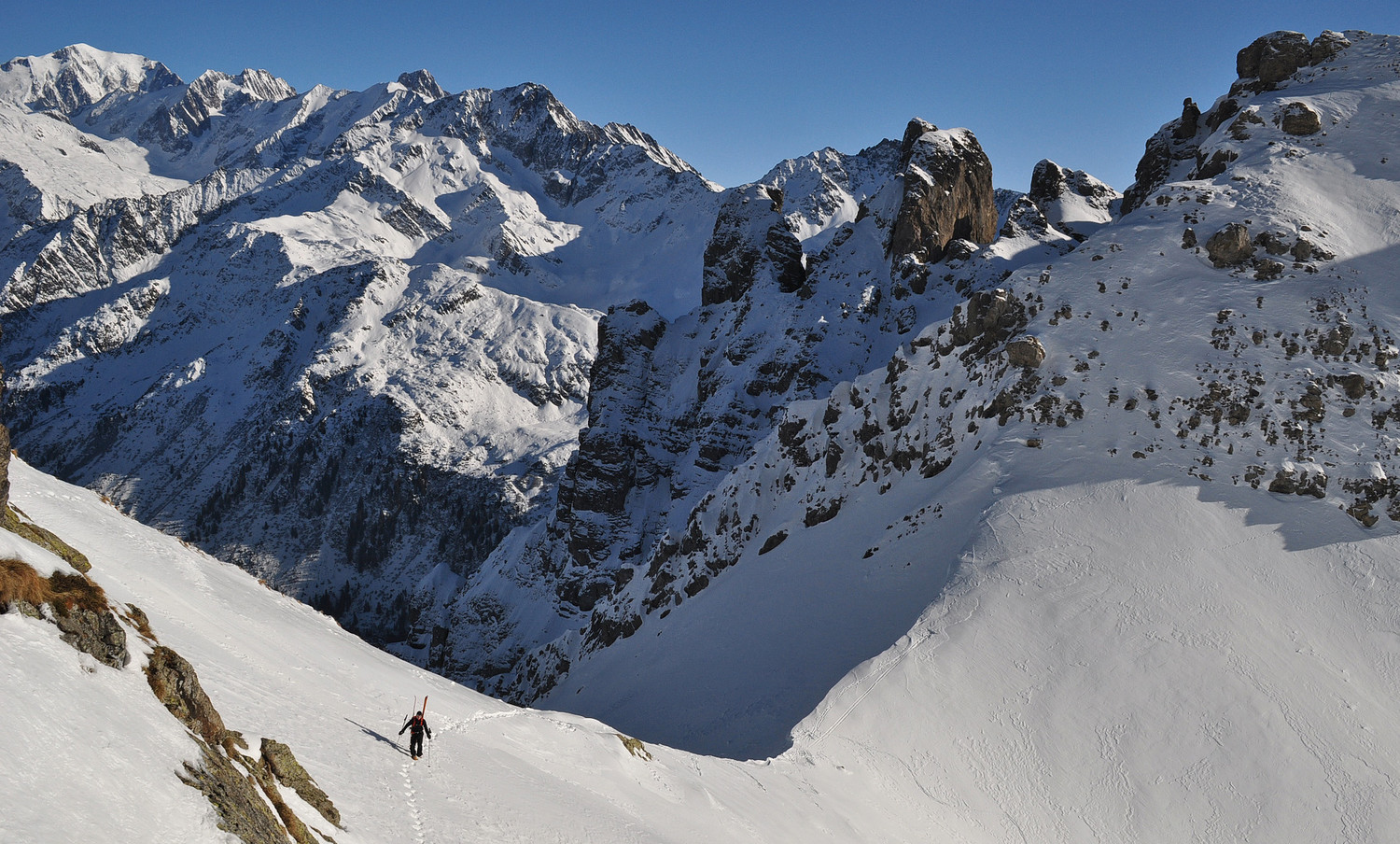 Au-dessus du Col de la Cicle ...