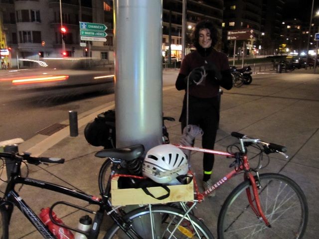 Retour à notre point de départ après 13h00 de ballade à vélo et grimpe !