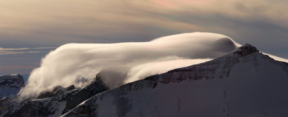 Lenticular cloud on Ferrand