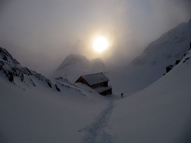Arrivée au refuge de la Pra