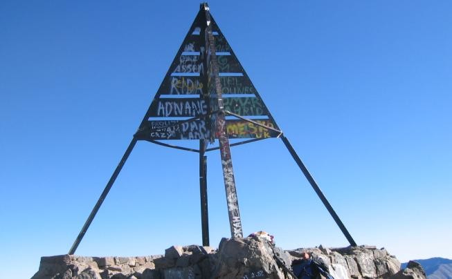 balise - sommet du Toubkal (4167m)