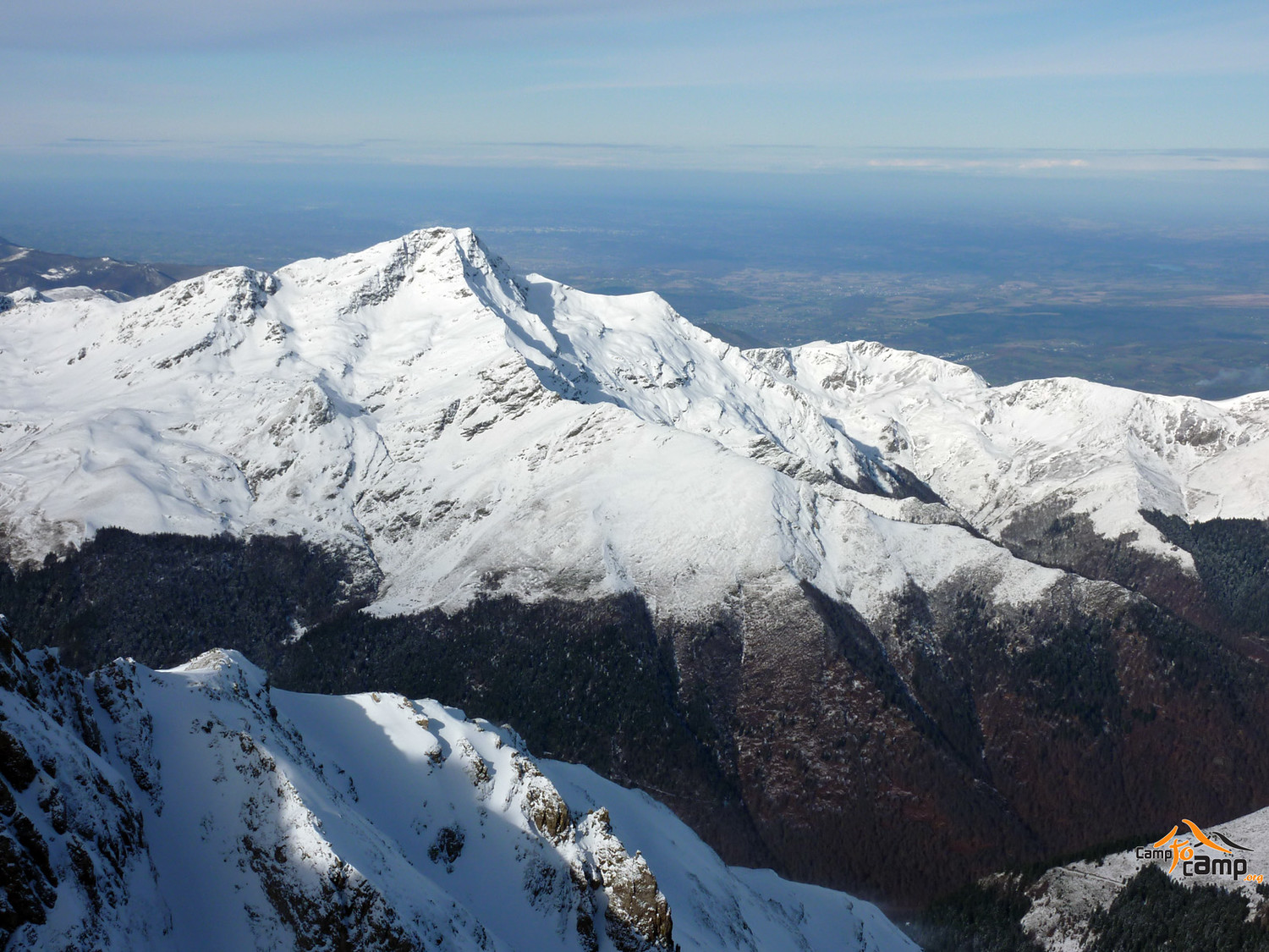 Montaigu et plaine de Tarbes depuis le col des Laquets