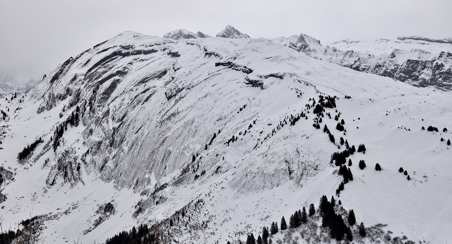 Les arcs de Bossetan depuis la Golèse