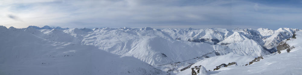 Panorama dal monte Roccca verso il passo d'Eira