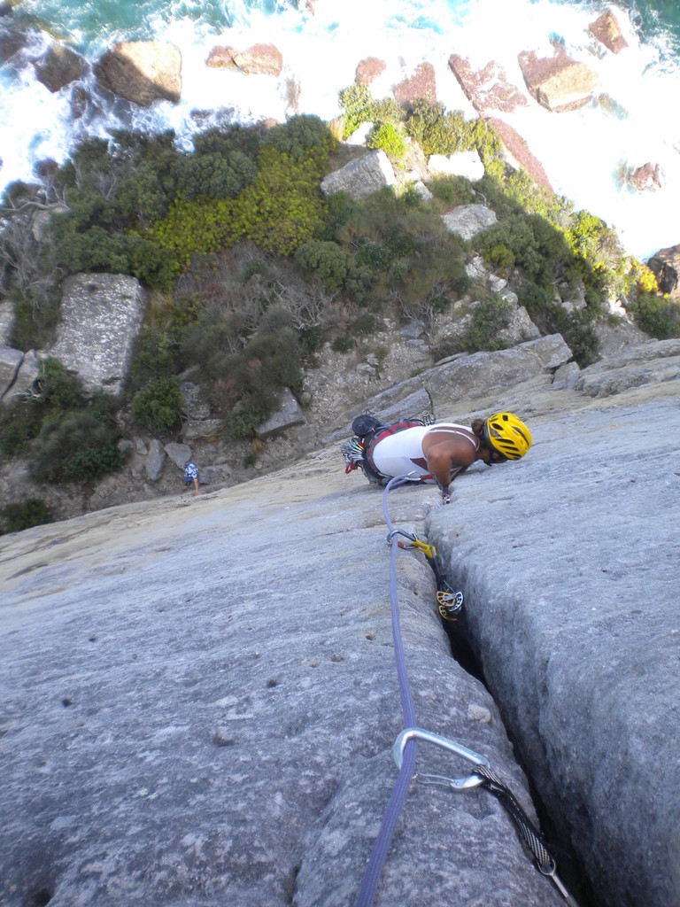 Perpendicular Point - Windjammer Wall - Icebird (19 - 6a+) n'oubliez pas les gants !