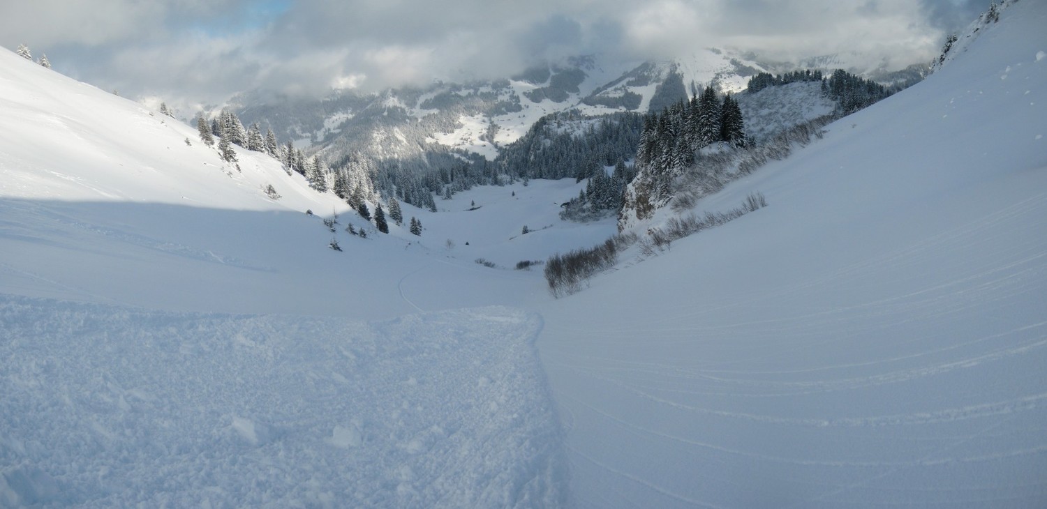 Coulée sous le col des Mattes