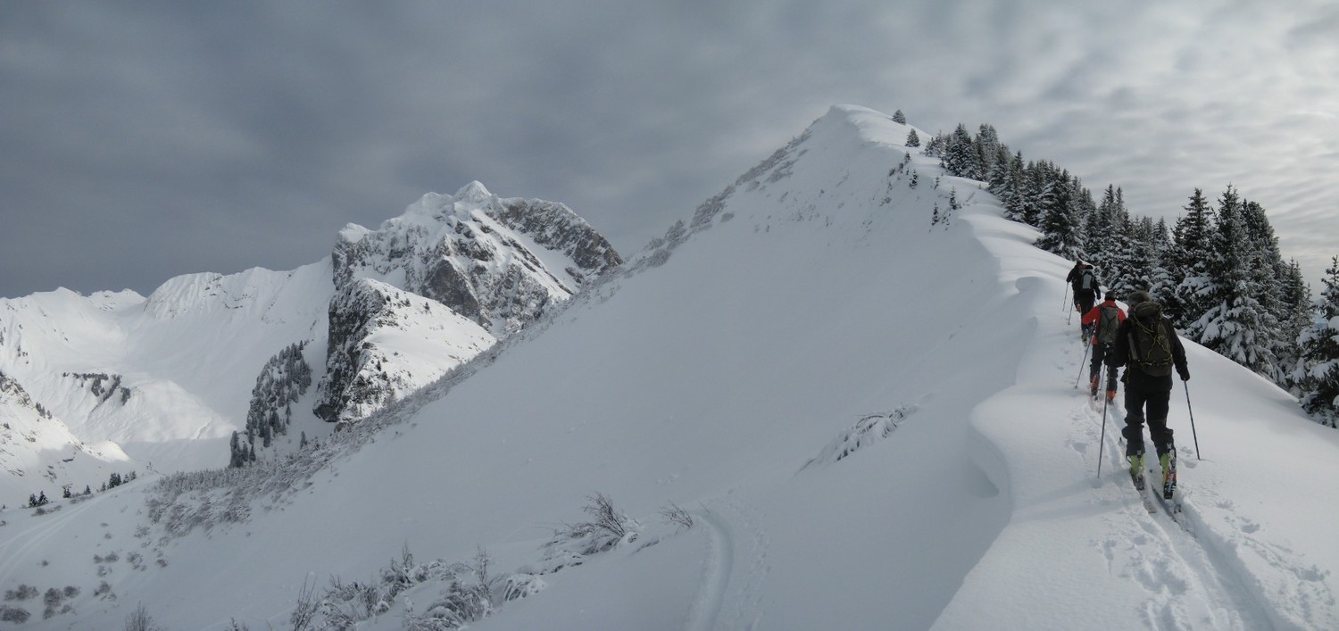Arête sommitale de la Pointe de Lachau