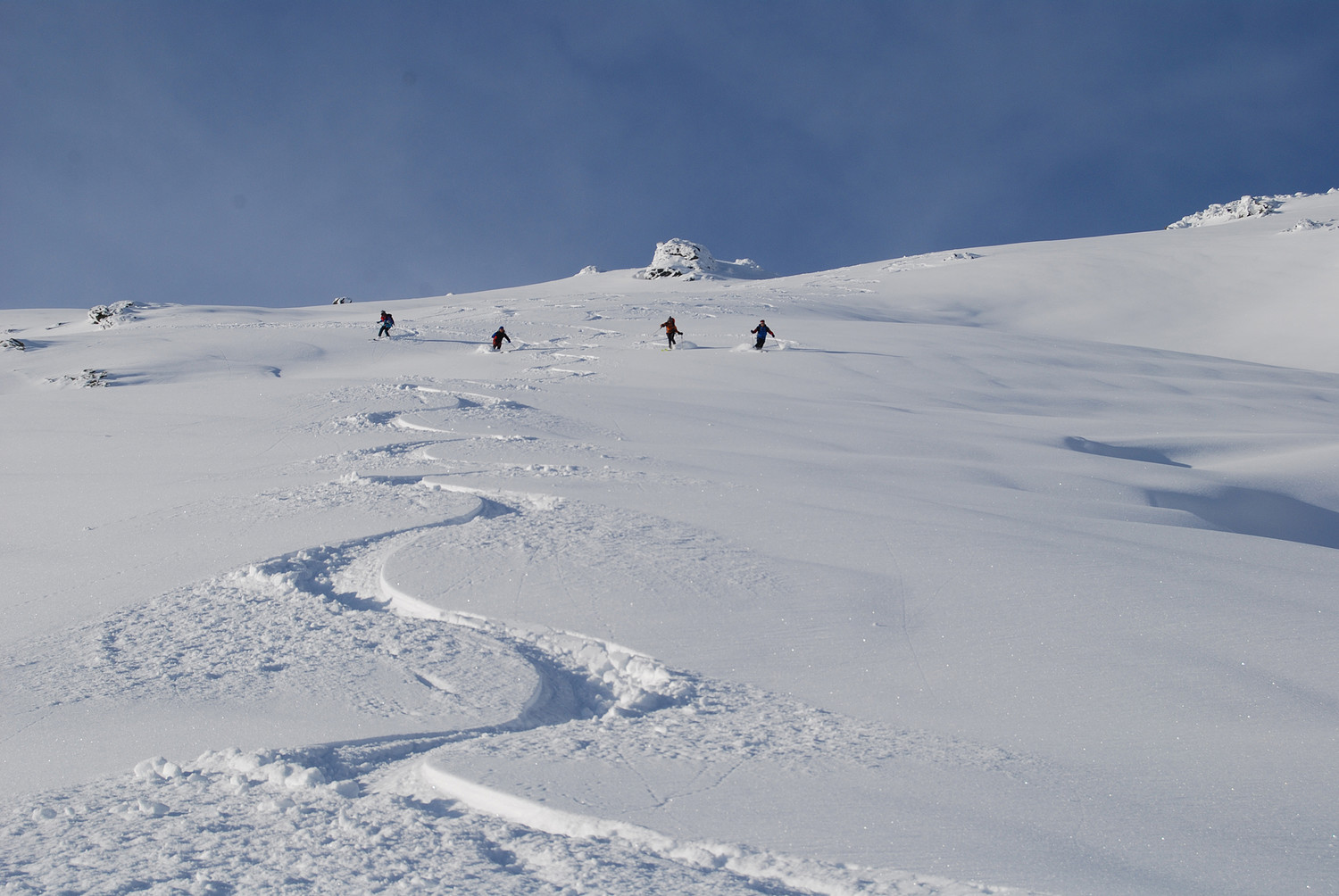Le danze durante la discesa dal Monte Sattaron 2716 m.