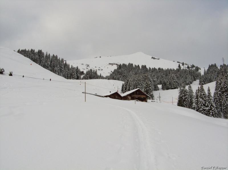 Les bas des pistes de skis avant Le Culet