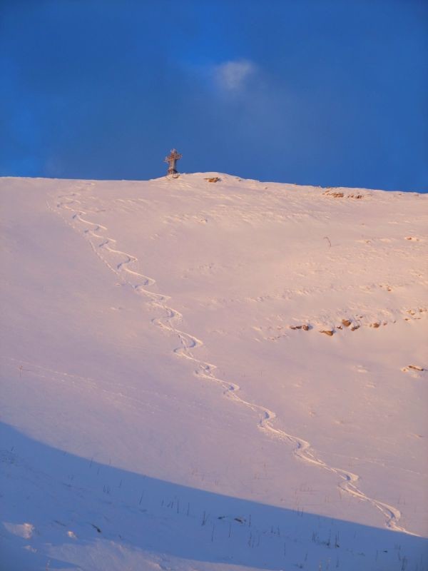 Bonne descente sous le sommet