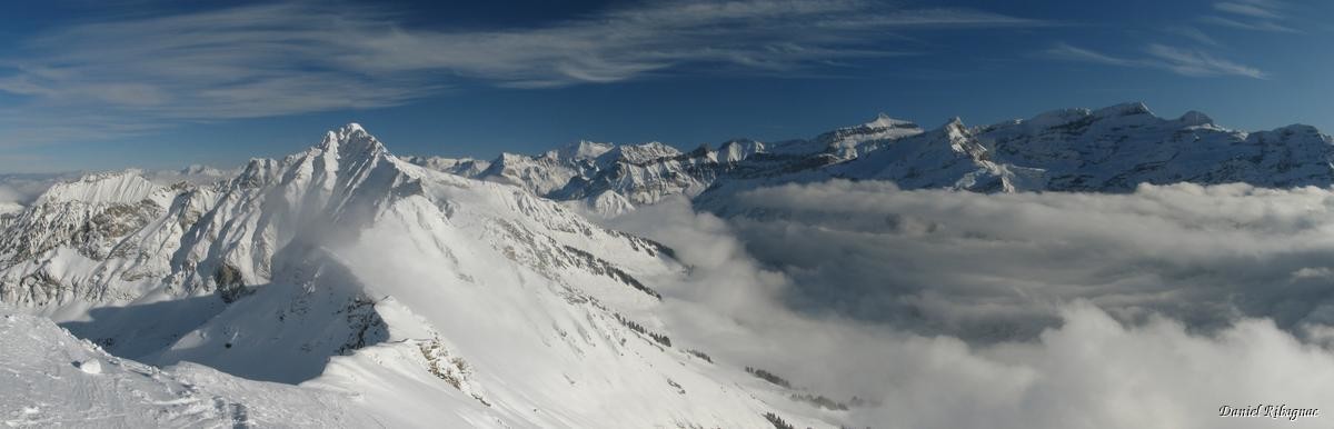 Vue panoramique sur les Diablerets depuis le Pic Chaussy