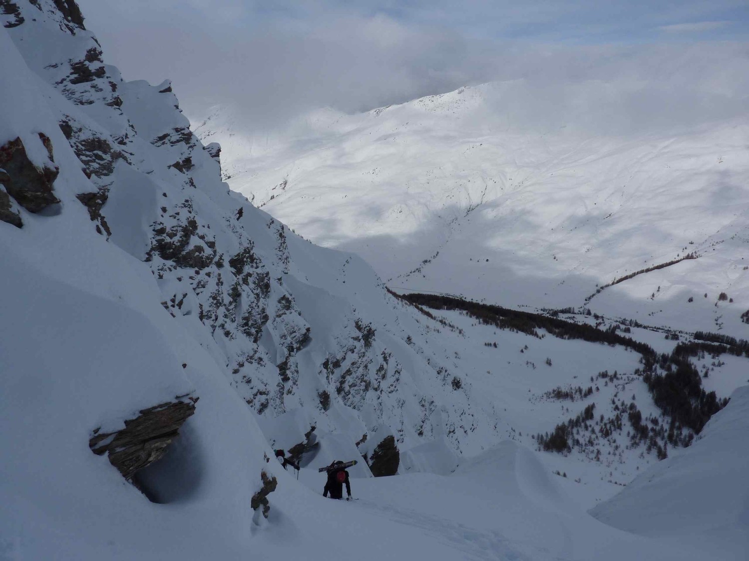 passage vers le couloir central