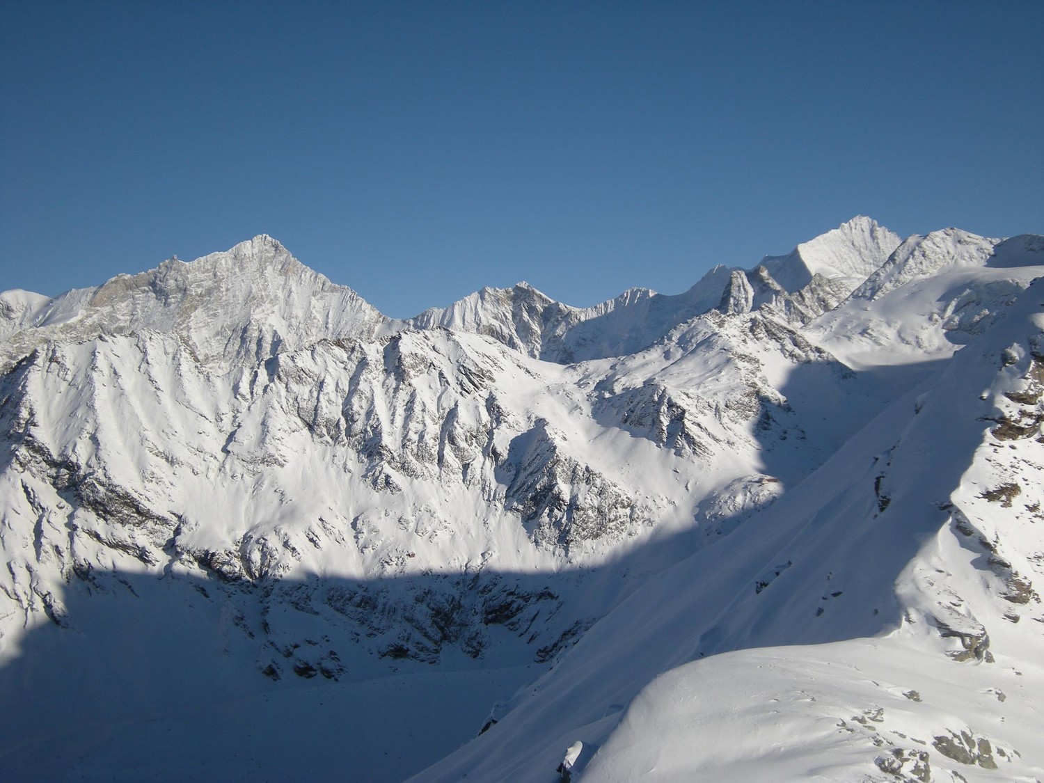 Pointe du Tsaté. Weisshorn et Zinalrothorn.