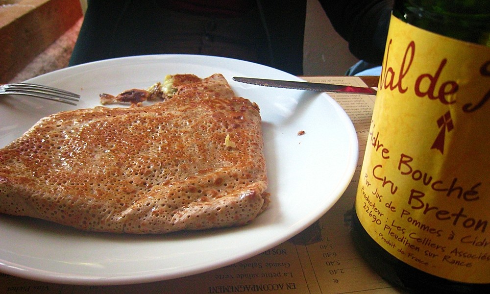Crêpe aux ravioles et cidre brut. Ou l'après-ski détente...
