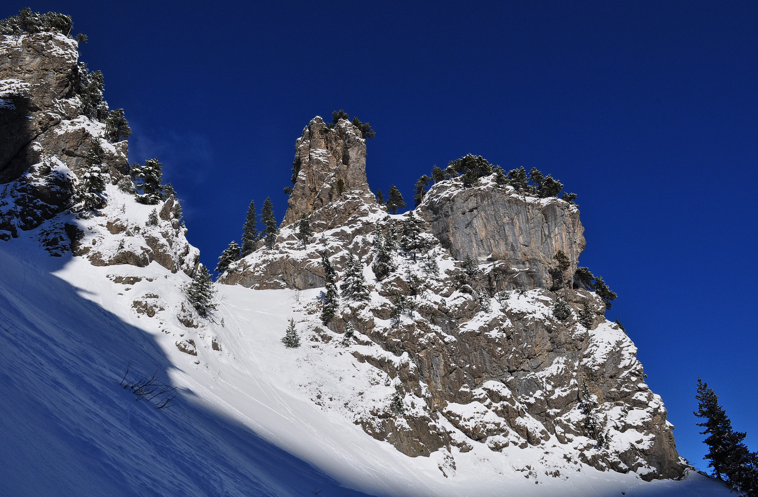 les beaux rochers du couloir N de Brion