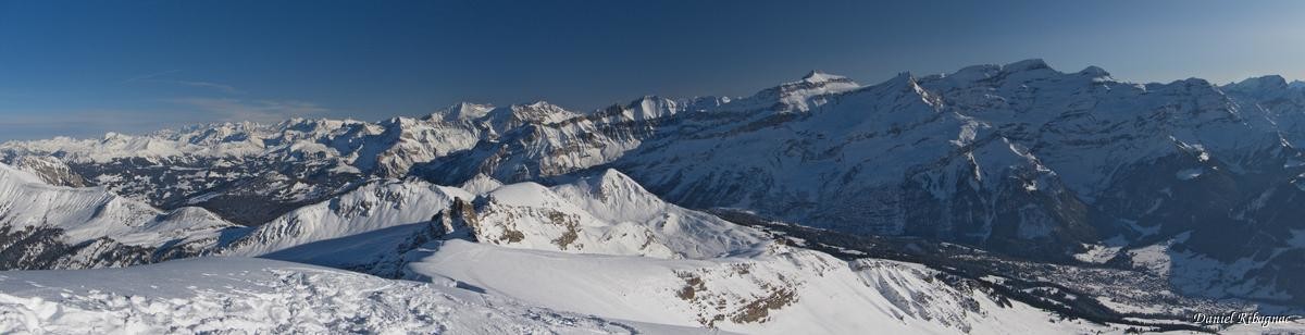 Vue panoramique depuis La Para sur les Diablerets