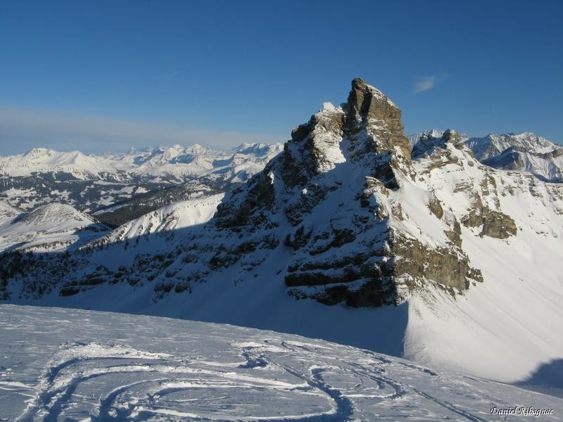 La Cape au Moine d'Isenau avec les trois bernoises au fond
