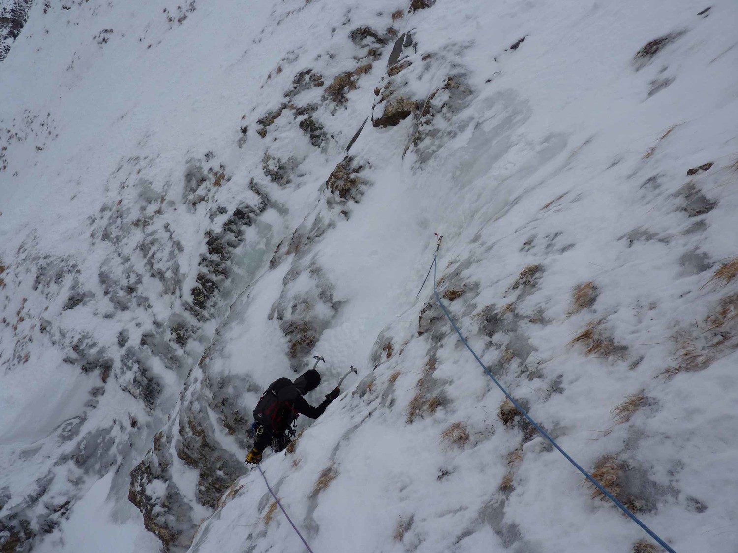 Dernière longueur avant la transition en neige de 300m.