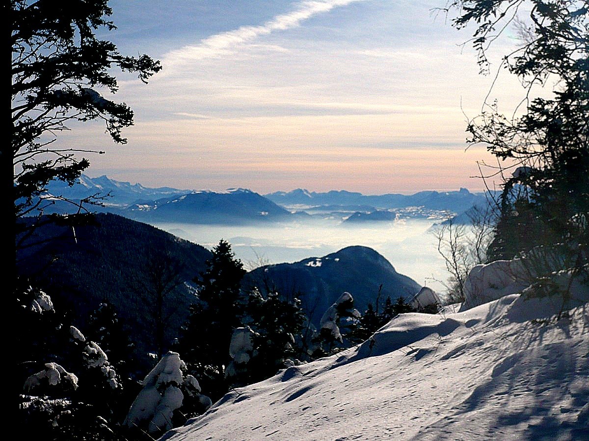 Grenoble sous la brume