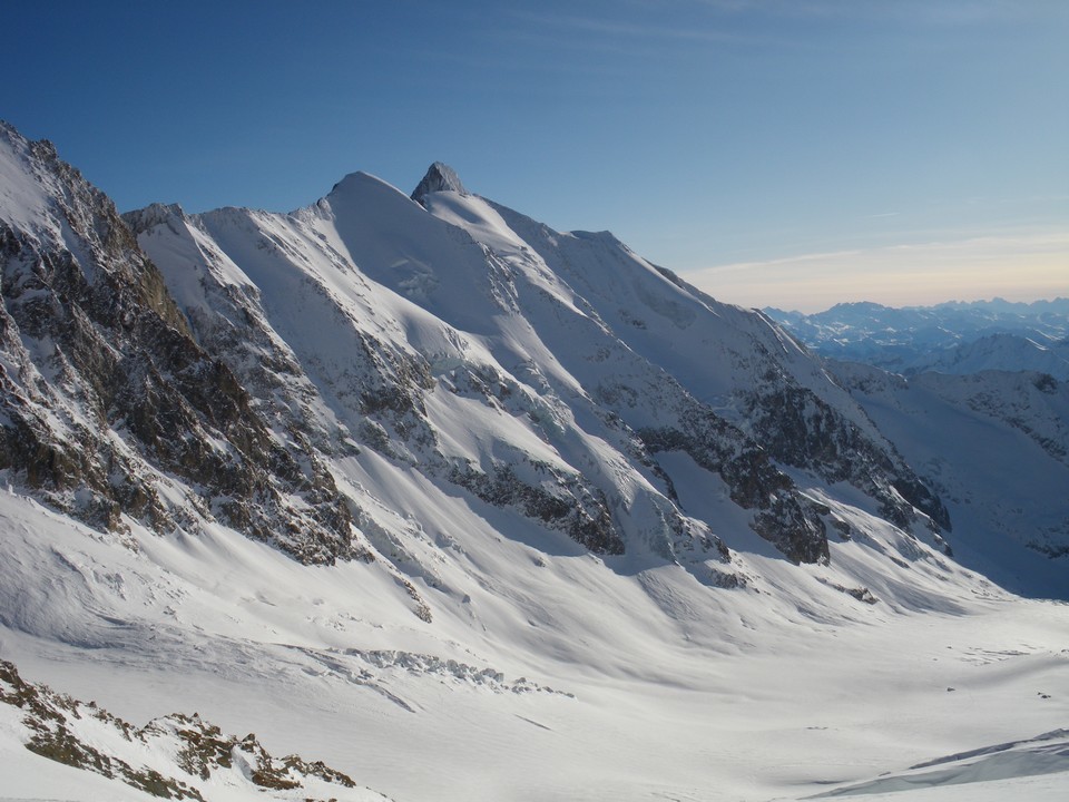 La Lex blanche et l'aiguille des glaciers