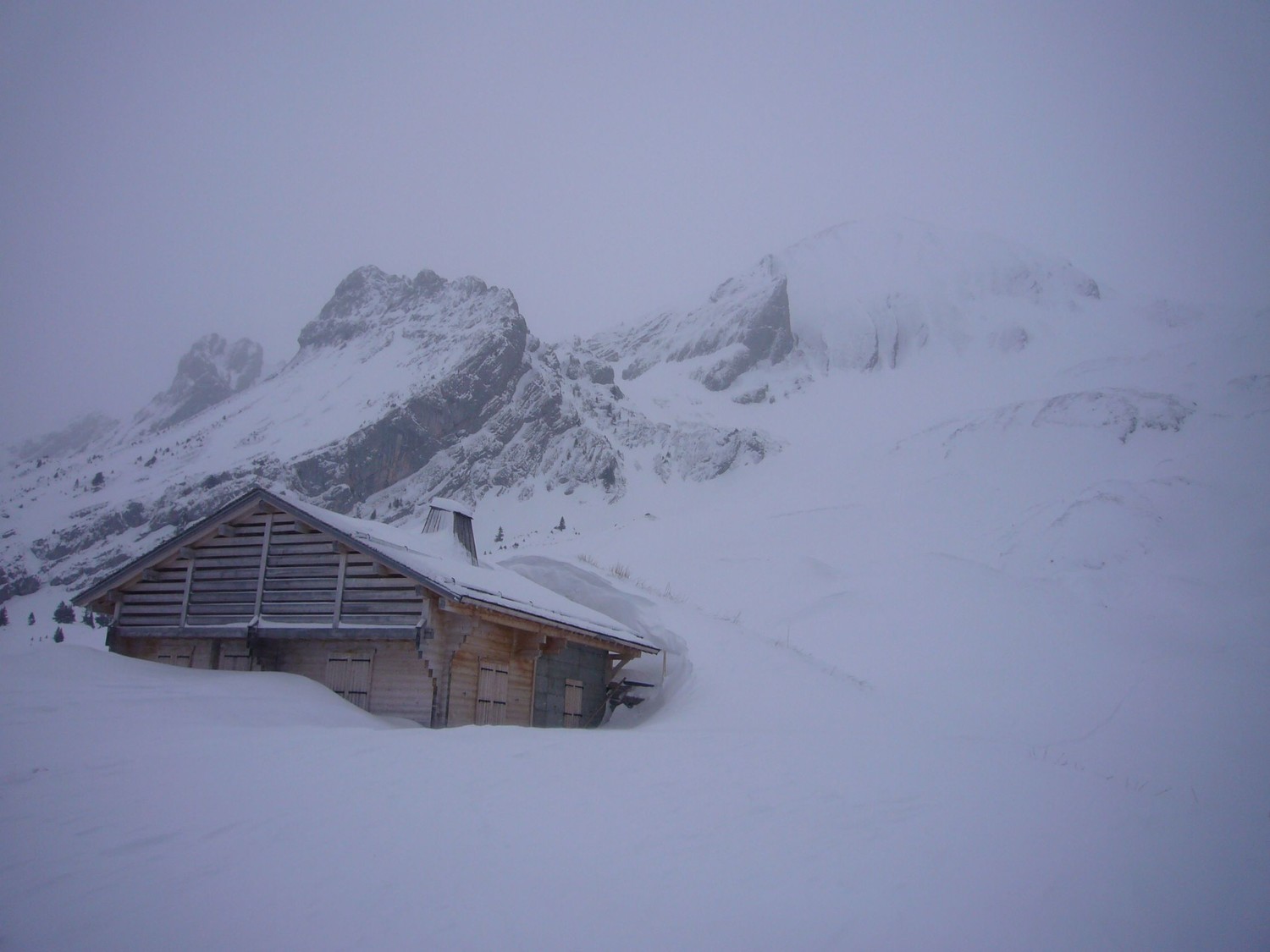 chalet de tardevant, aiguilles noires et ambrevetta