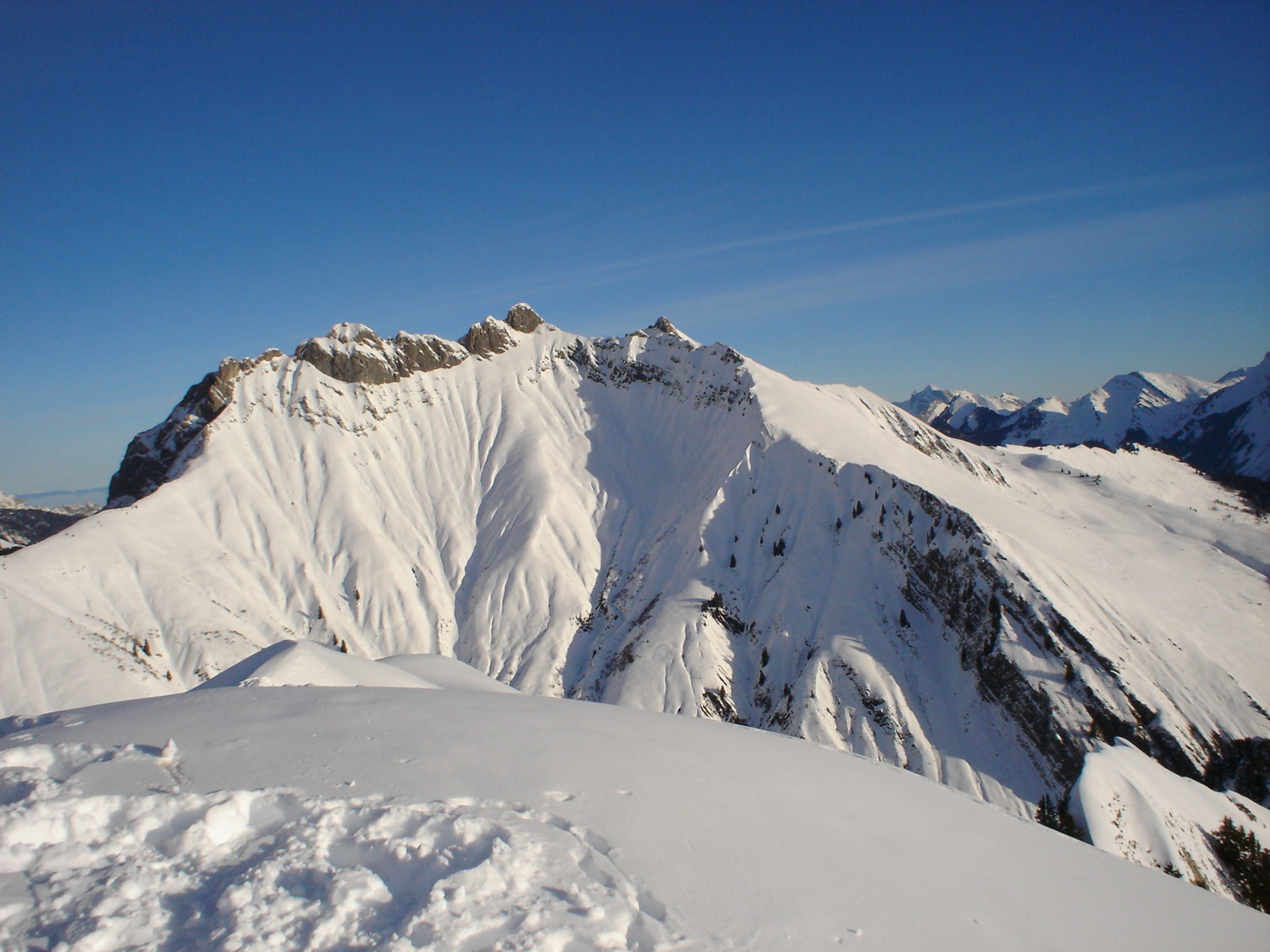 sommet d'Uble et vue sur roc d'enfer