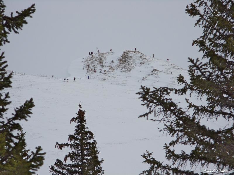 En montant aux Merlas, le Vanil du Van squatté par un ski-club bernois !