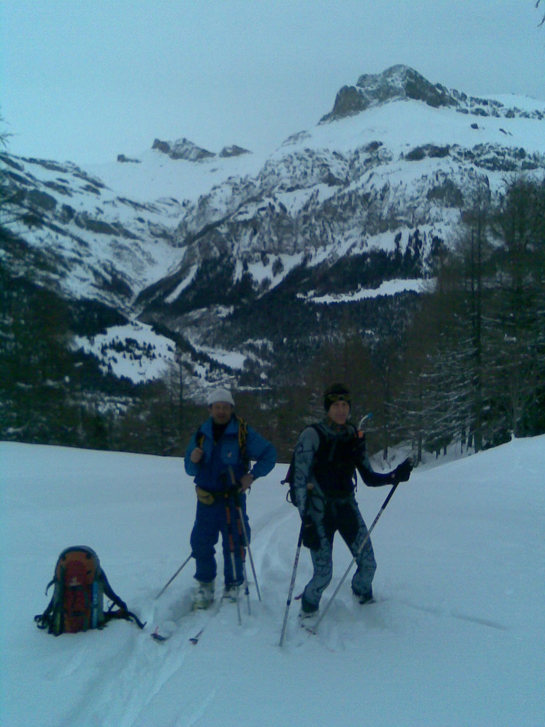 remontée de Derborence sur le pas de Cheville, Laurent et gaby