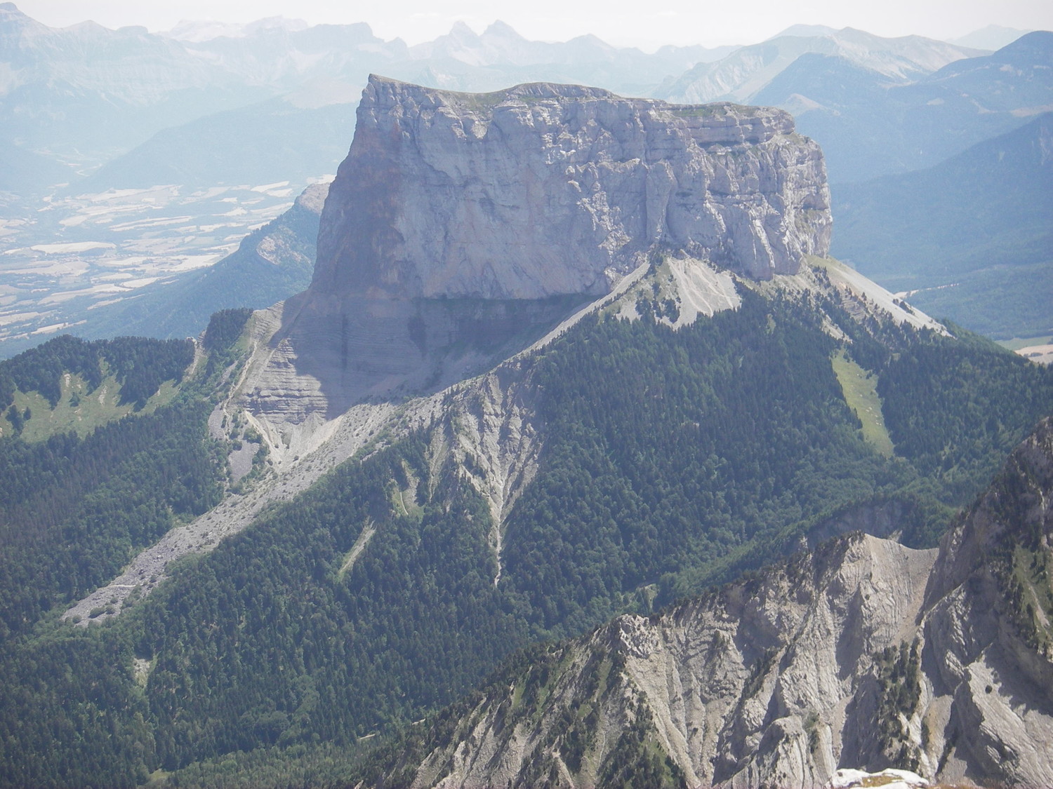 MONT AIGUILLE