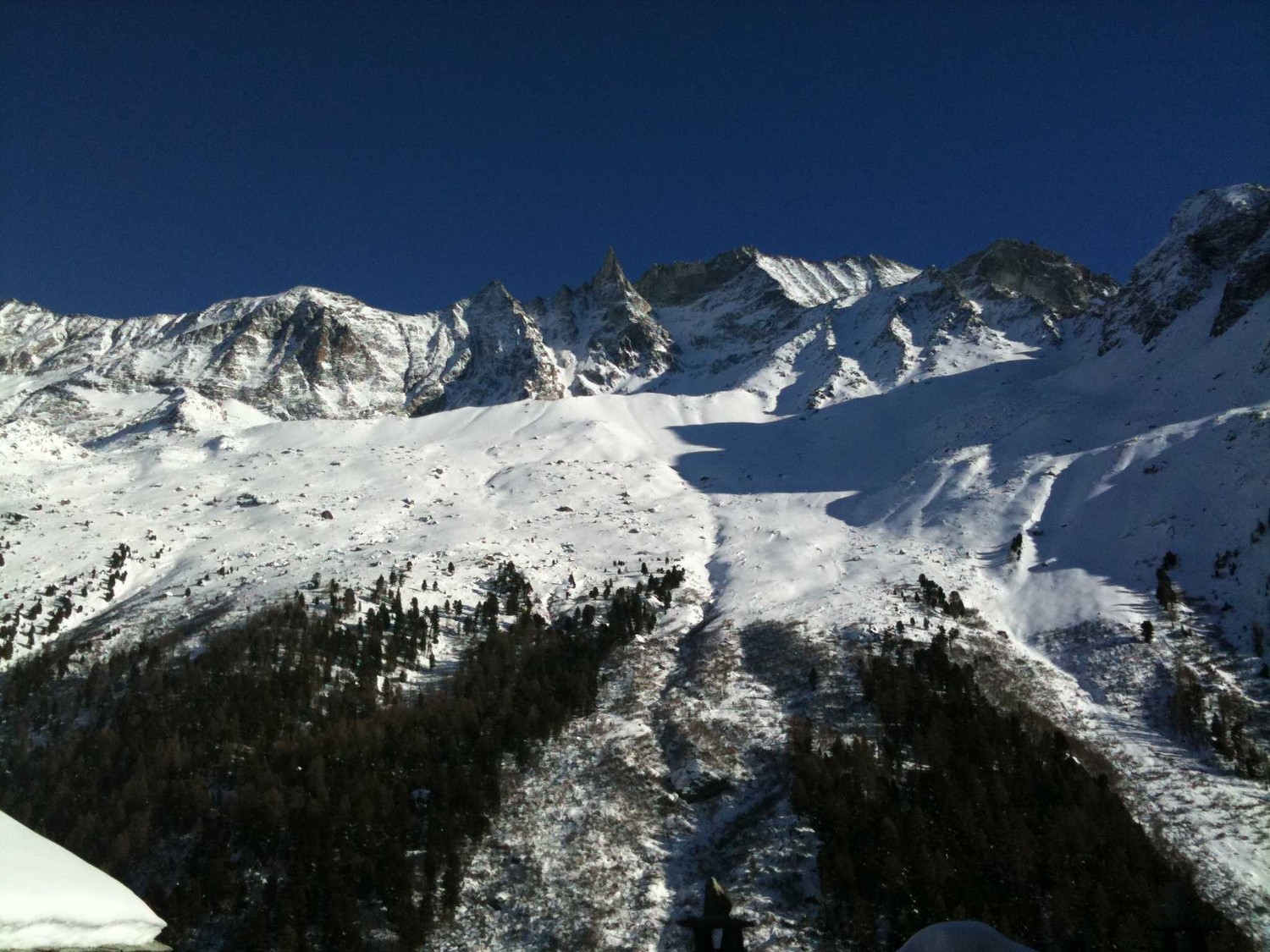 L'arête entre la Pointe des Genevois et les Douves Blanches