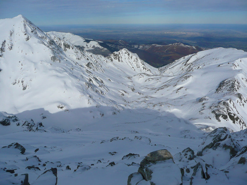 Pène Nère et le valon de Binaros depuis la Montagnette
