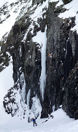 Les 2 voies de DRY TOOLING de Bielsa N : Le nettoyeur & Le jeu en vaut la chandelle