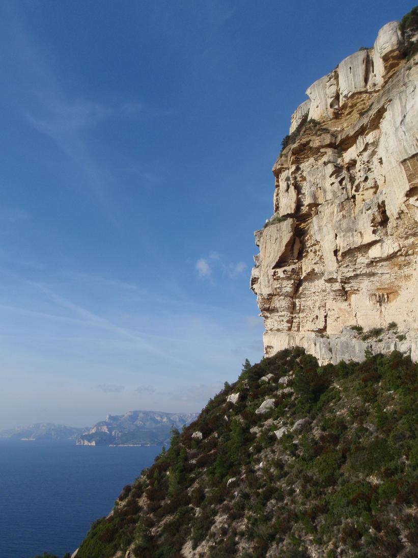 Départ de la voir, les Calanques veillent