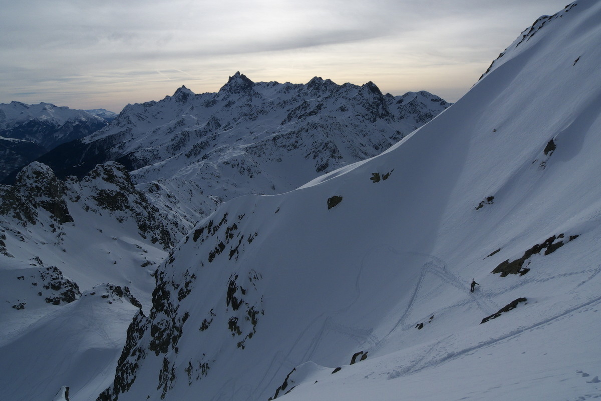 Au dessus du col de l'Aigleton