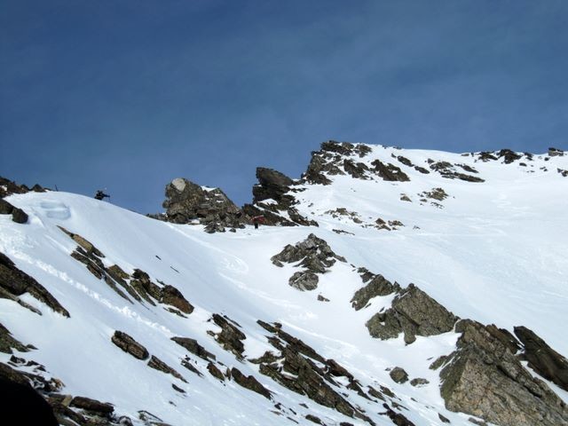 Deux randonneurs montent au Pic de la Grande Valloire