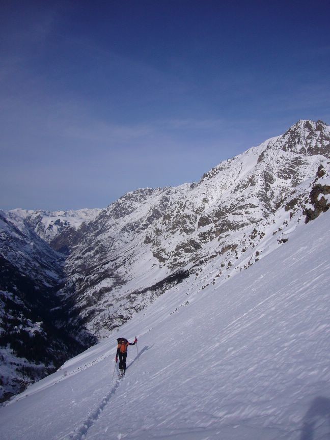 remontée de la combe de la Valla