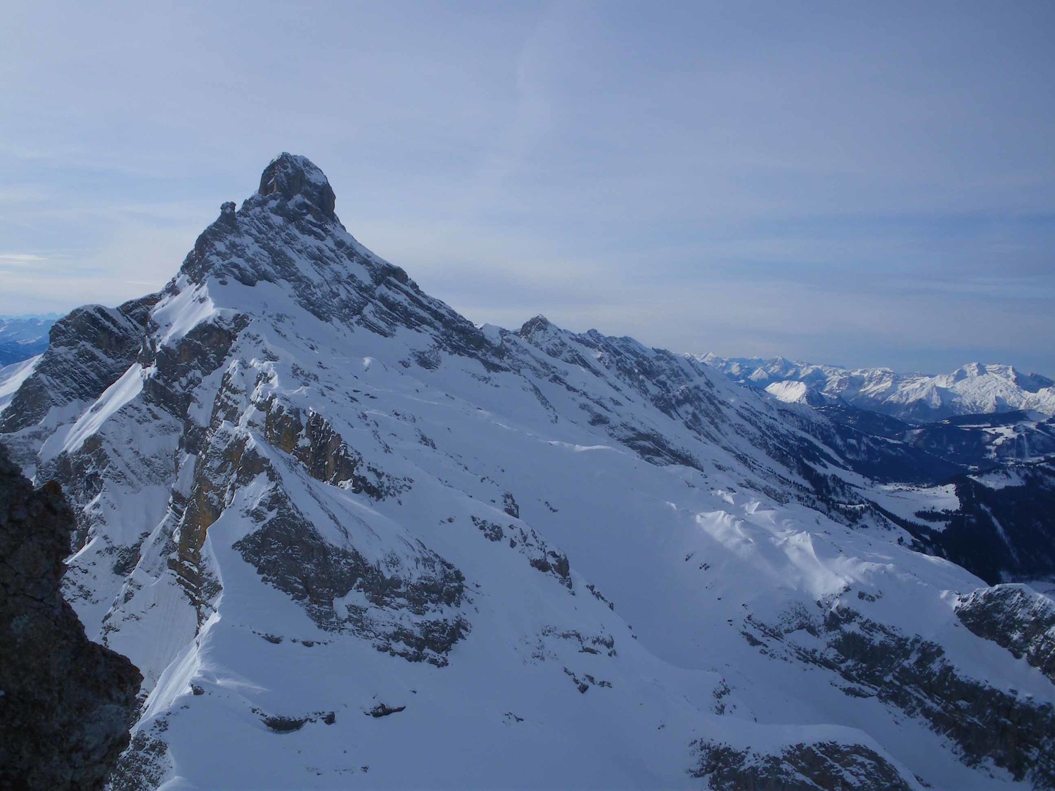 La Pointe Percée et la Combe nord de la Carmélite.