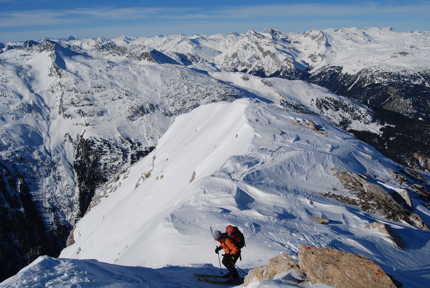 Arrivo in cima al Piz la Mazza 2815 m, con vista verso W.