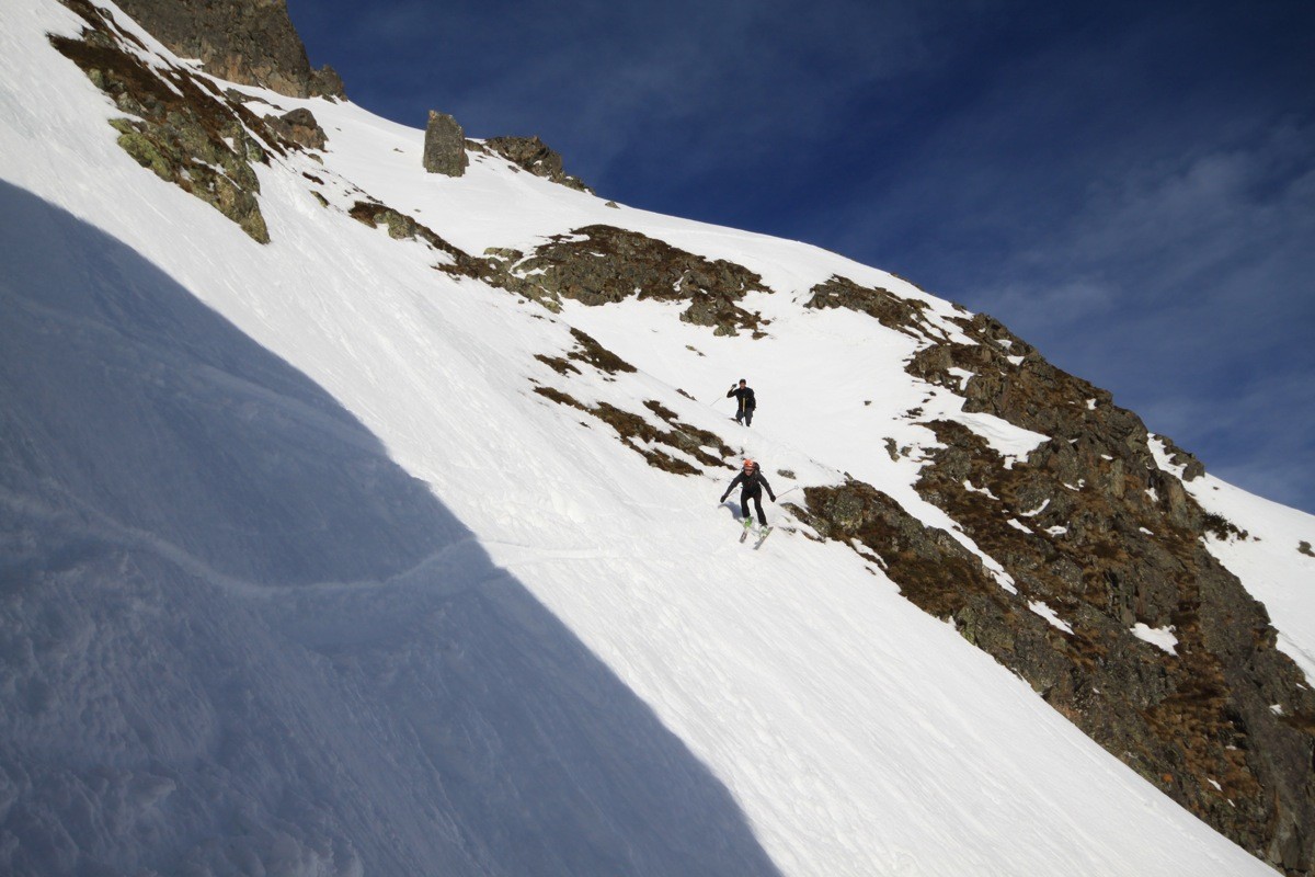 Bel Oiseau : couloir SSE, petit tout droit pour contourner le ressaut à droite
