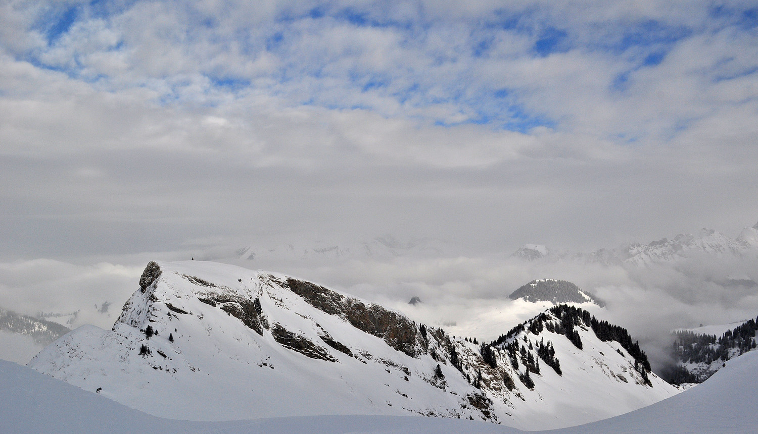 Stratus Chaussy !