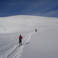 Les pentes débonnaires qui mènent au sommet du Grindelgrat