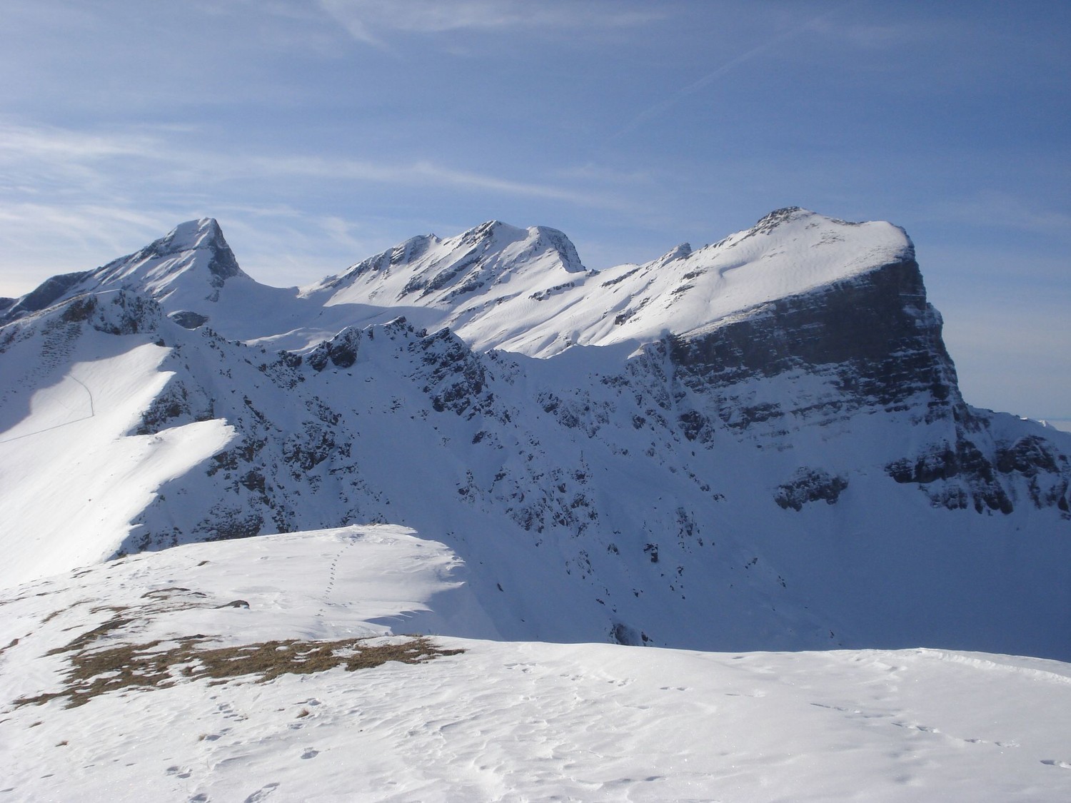 Sommet du Grindelgrat (2392m) : Schwarzhoren, Wildgärst et Garzen