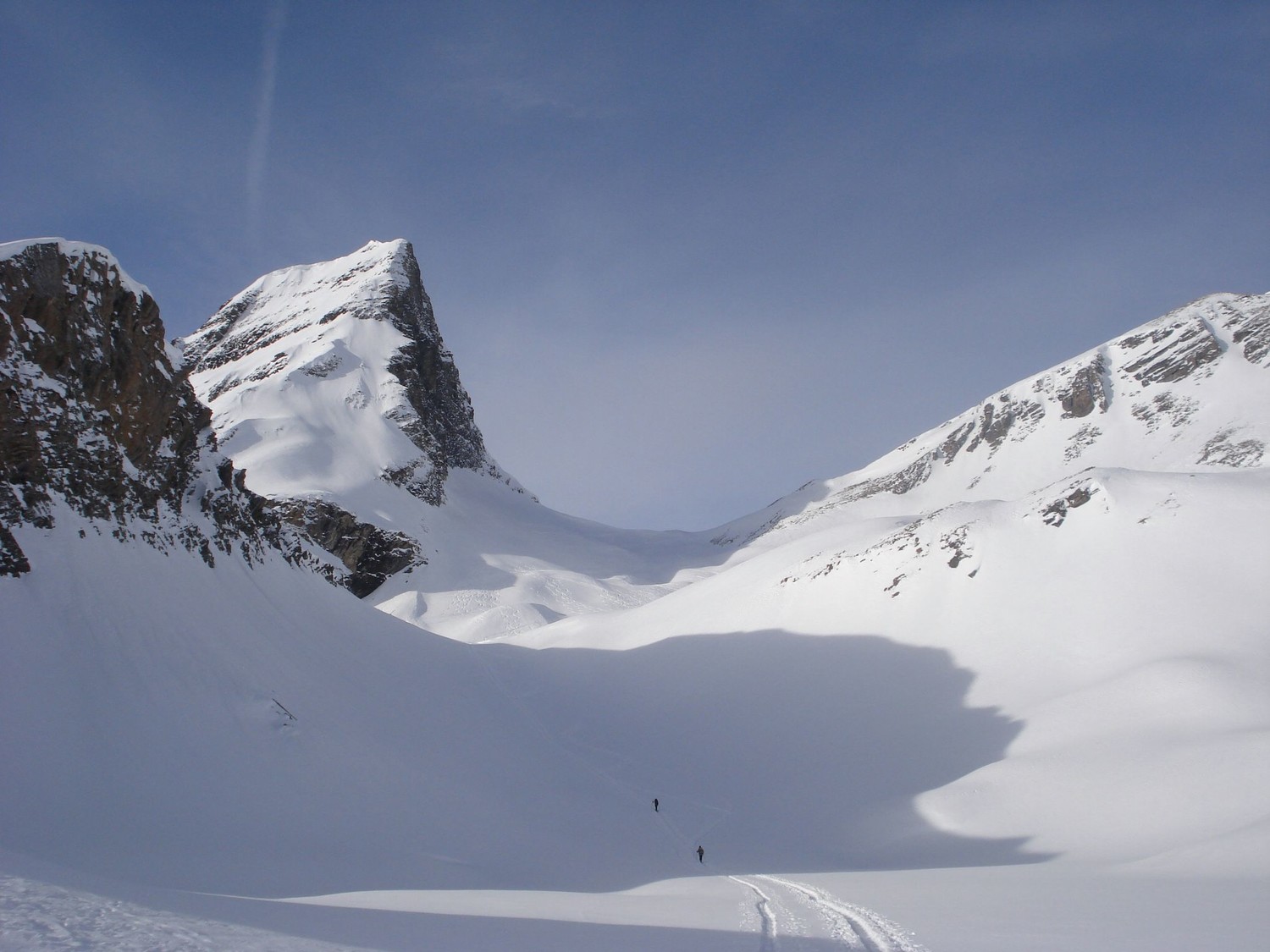 Entre Schwarzhoren et Wildgärst, le Col du Wart (2704m)