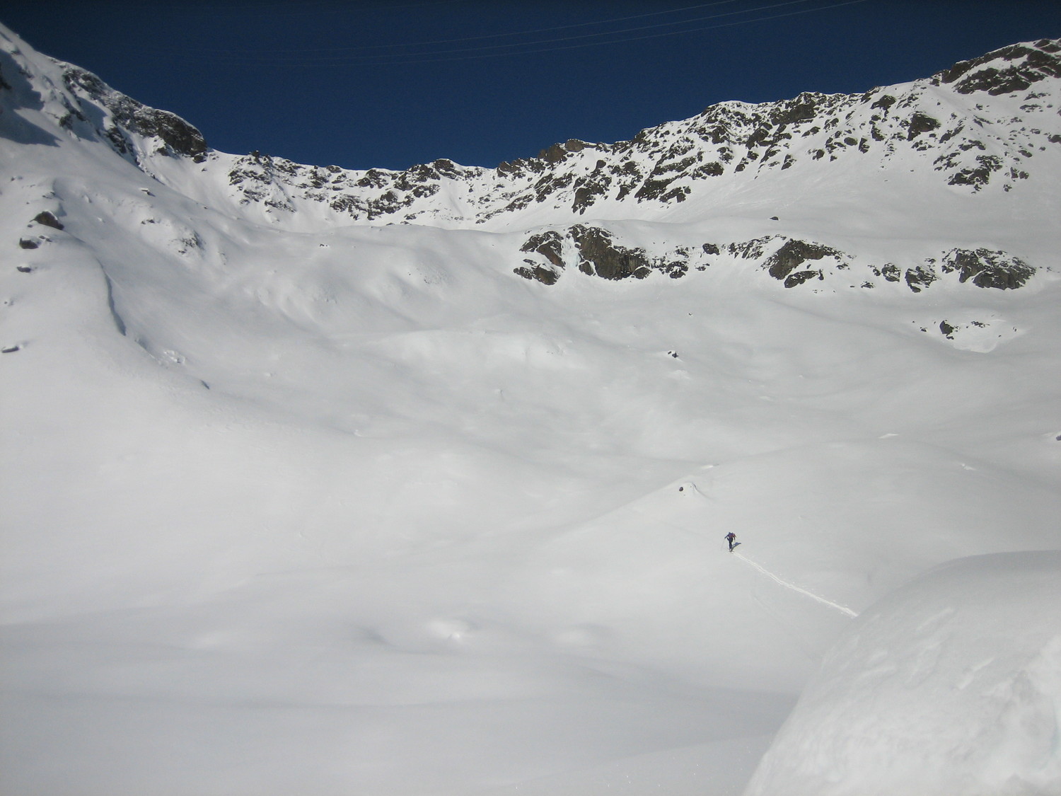 Après la combe, montée vers le col