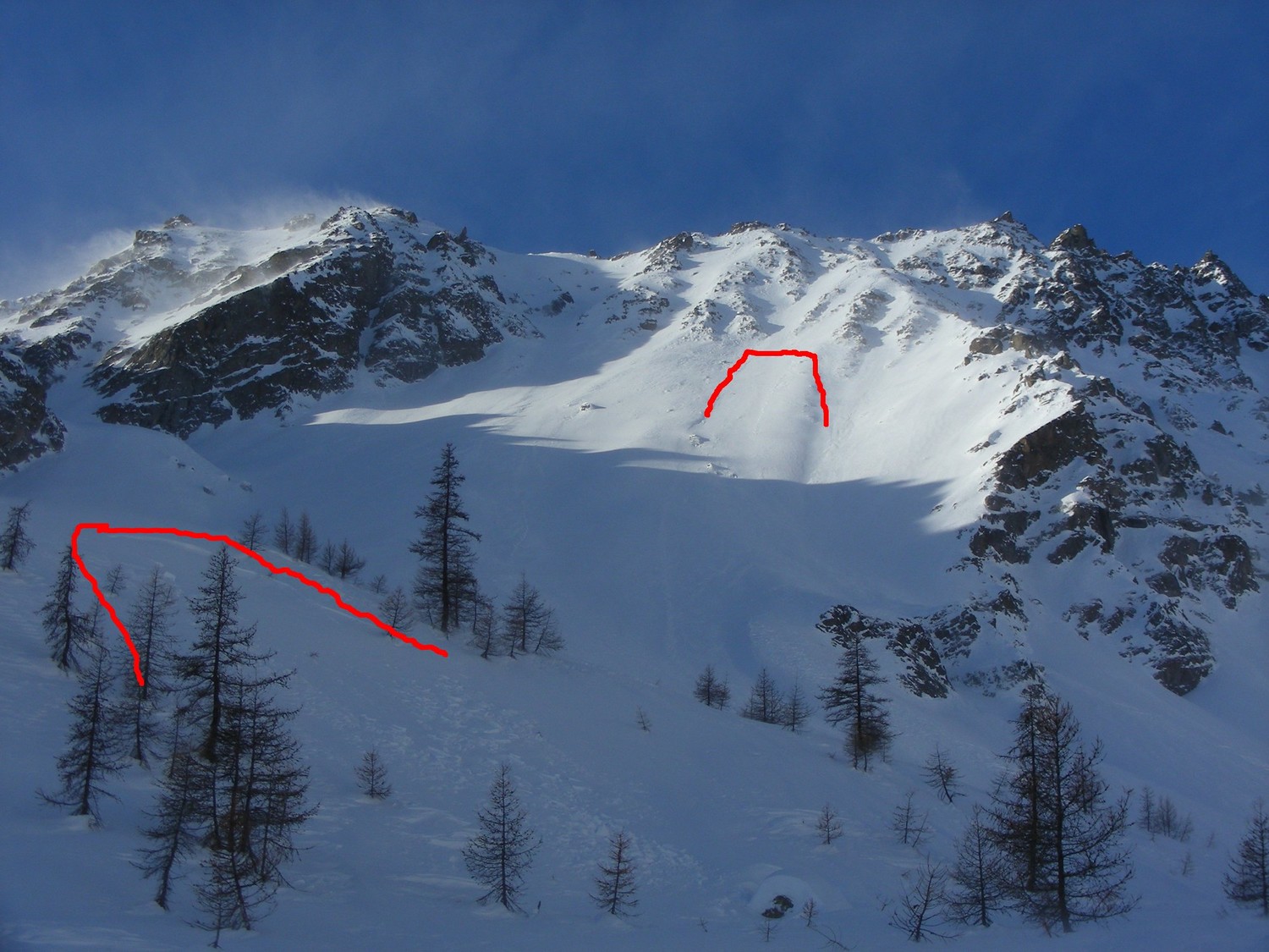 Deux des avalanches bien visibles dans le vallon du Fontenil