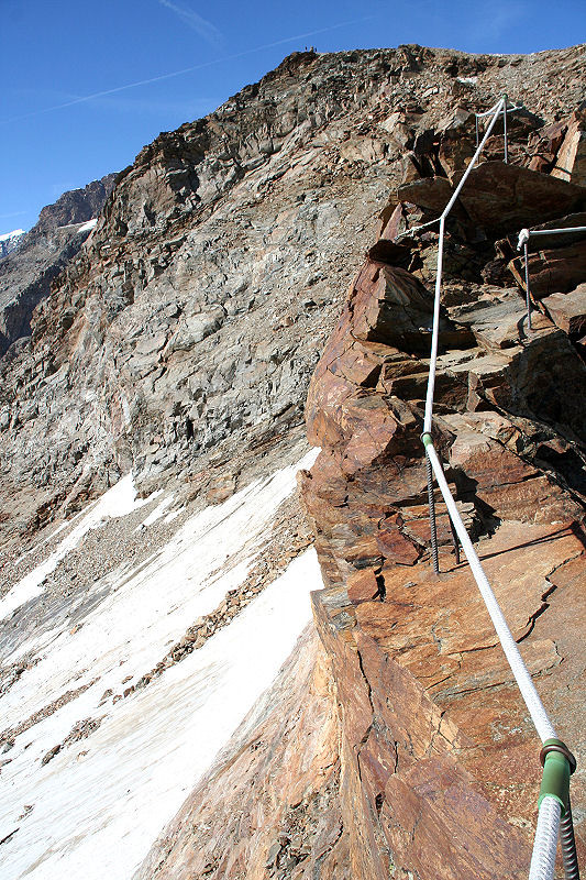 Arête donnant accès au refuge Quintino Sella