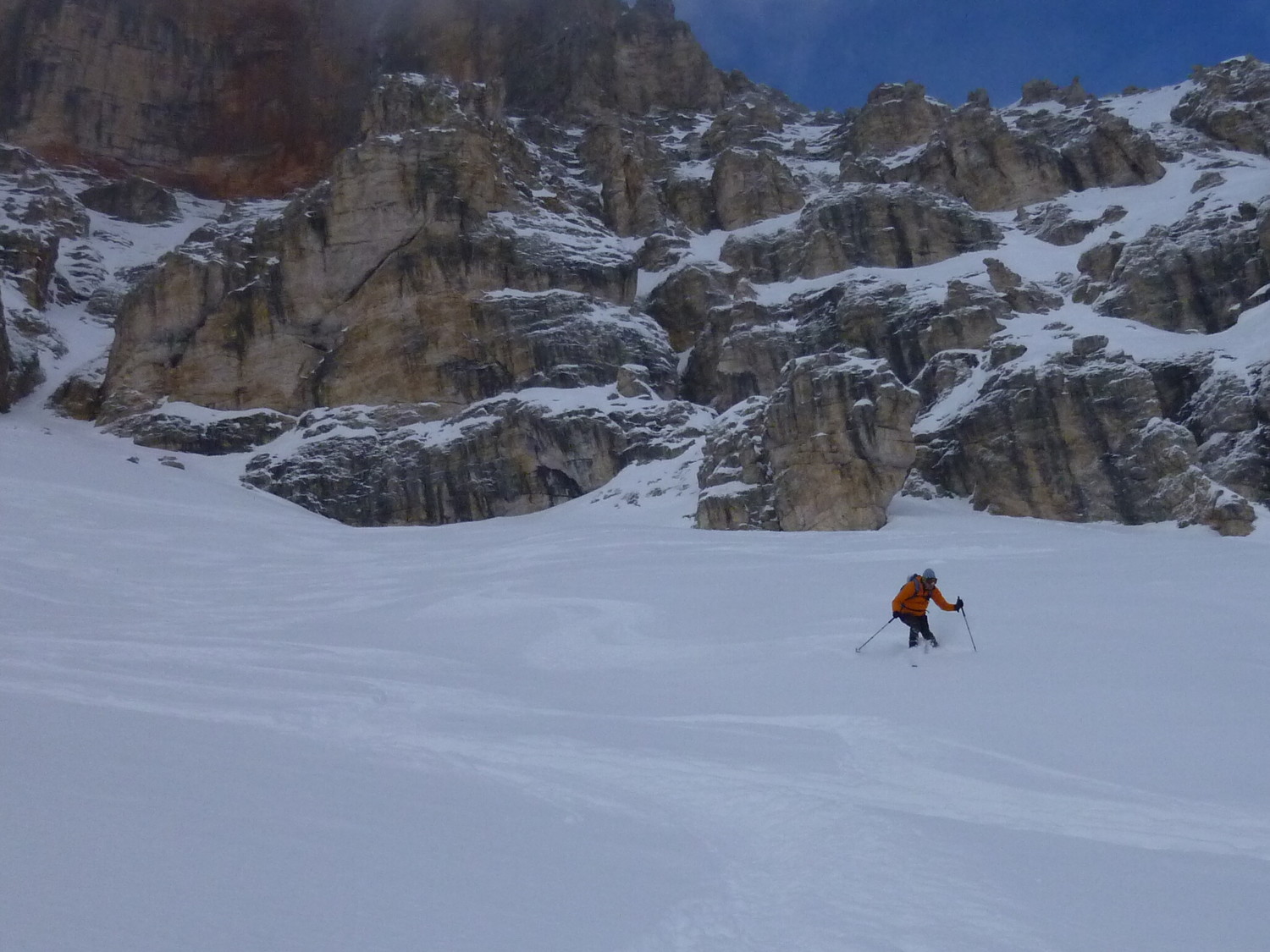 in discesa al cospetto della Croda Rossa