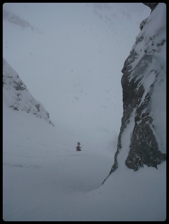En haut de la brèche des Jumelles
